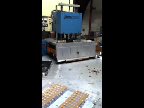 clamshell-packaging-rf-sealing-video